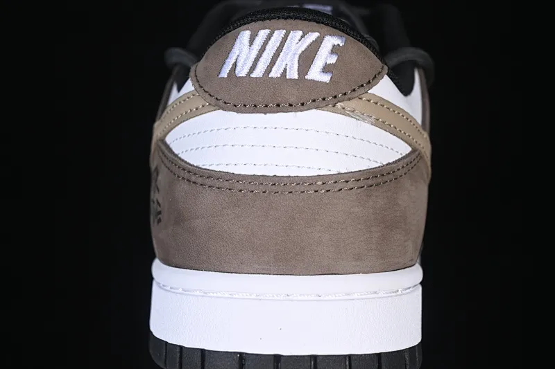 All categories Nk SB Dunk Series Nk SB Dunk Low High-end customized low-top sneakers Nike SB Dunk Low straps Anniversary high-end customized low-top casual sneakers HF5441-100